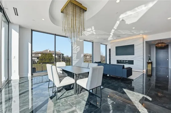 $1,790,000 | 4951 West 134th Street, Unit 204, Leawood, KS 66224
