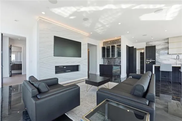 $1,790,000 | 4951 West 134th Street, Unit 204, Leawood, KS 66224