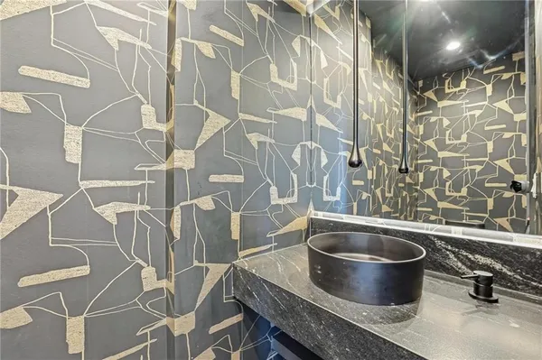 $1,790,000 | 4951 West 134th Street, Unit 204, Leawood, KS 66224