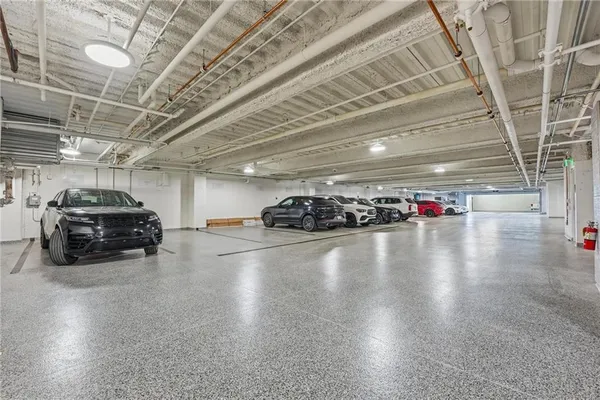 $1,790,000 | 4951 West 134th Street, Unit 204, Leawood, KS 66224