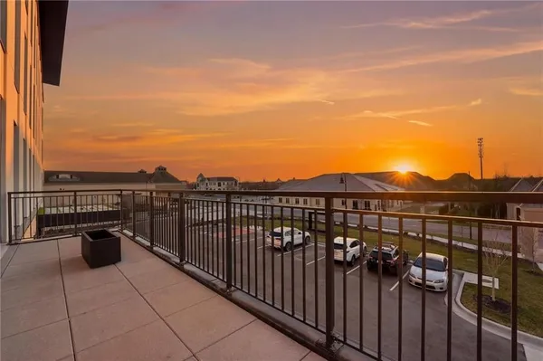$1,790,000 | 4951 West 134th Street, Unit 204, Leawood, KS 66224