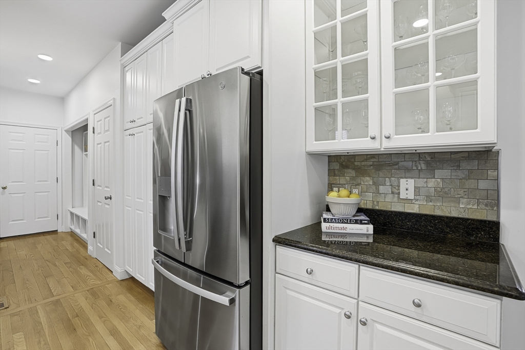 82 Hardwick Road Ashland, MA 01721 - Photo 8 of 42 Gallery Image 8