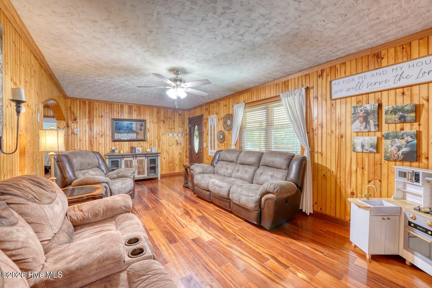 383 Sunrise Street Murphy, NC 28906 - Photo 16 of 59 016-030-DSC02735-1500x1000