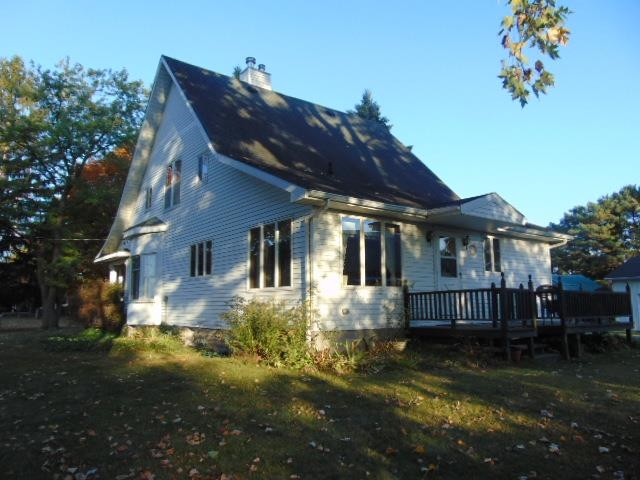 9822 North Wisner Road Breckenridge, MI 48615 - Photo 4 of 48 1939285-f3f75fee-ffba-43fe-934c-ddb23cdf2a77.JPG