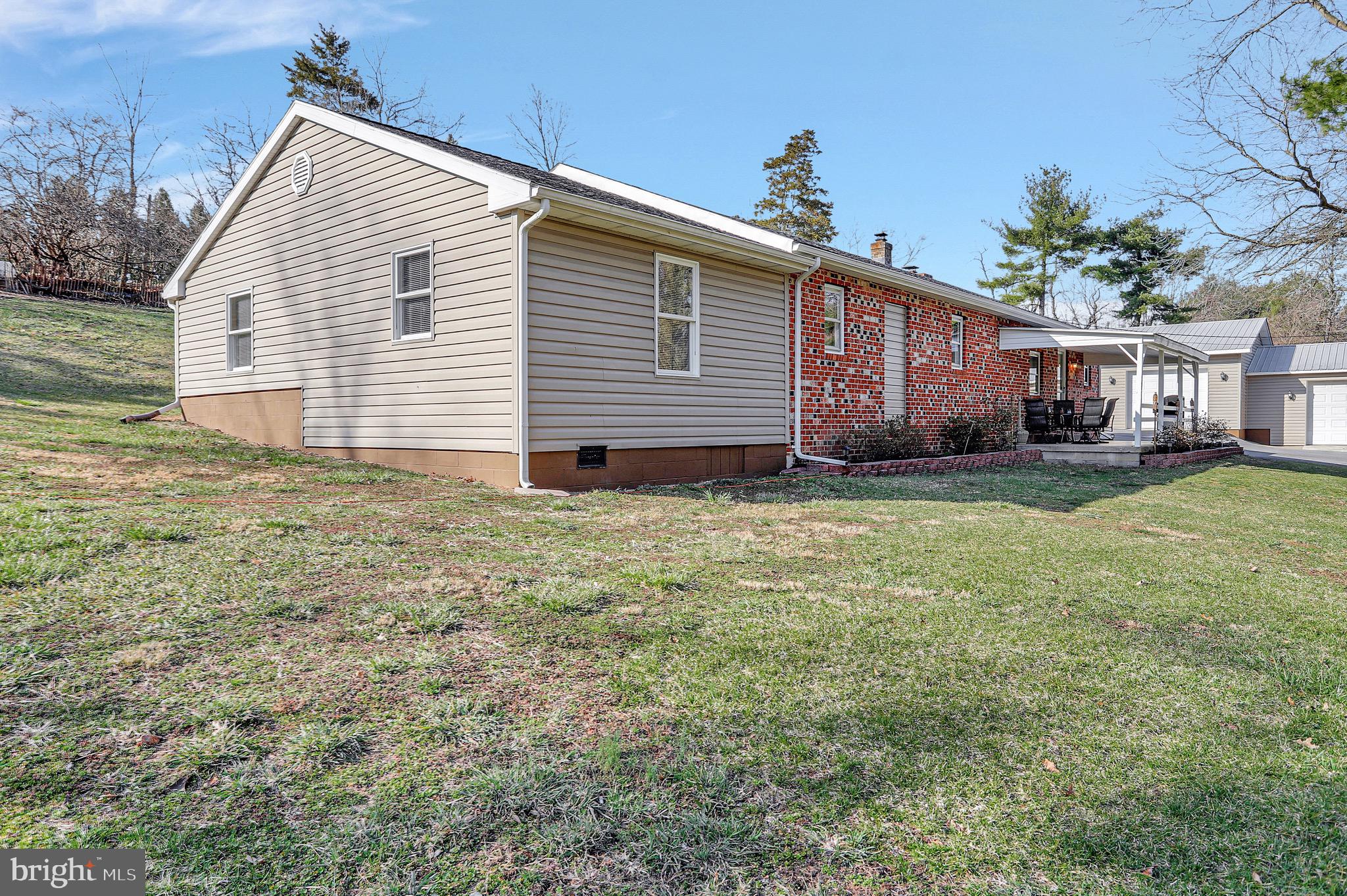 13868 Cresspond Road Clear Spring, MD 21722 - Photo 3 of 36 Gallery Image 3