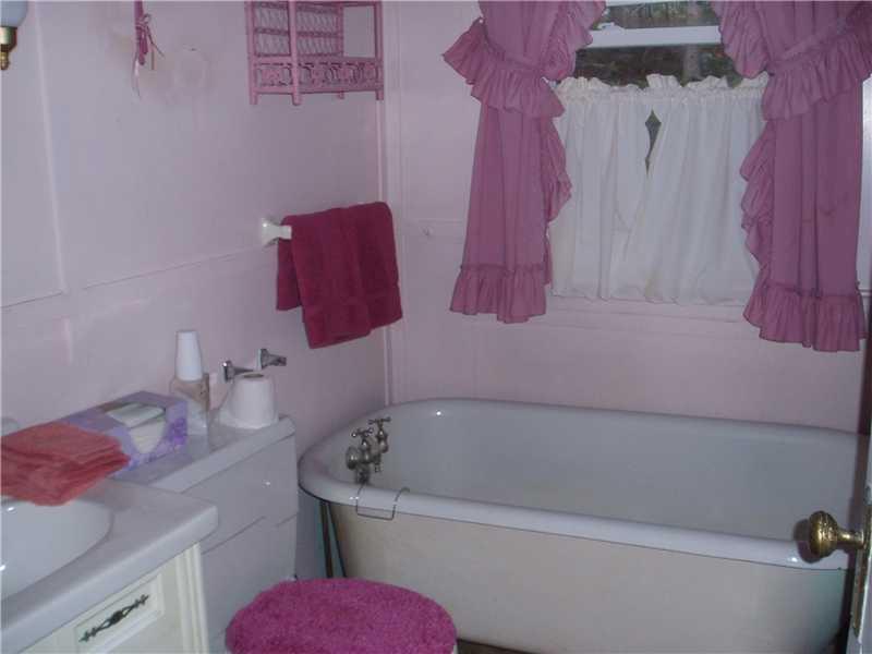 14 Harborside Road Northeast Harbor, ME 04662 - Photo 13 of 15 Bathroom.