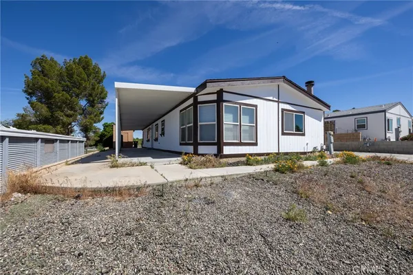 $339,900 | 16278 Wimbleton Drive, Victorville, CA 92395