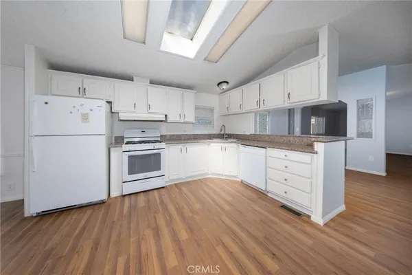 $339,900 | 16278 Wimbleton Drive, Victorville, CA 92395
