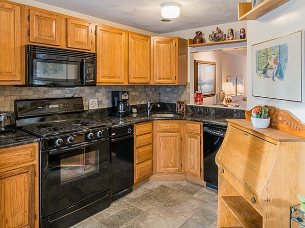 8 Deer Path, Unit 2 Maynard, MA 01754 - Photo 3 of 29 Gallery Image 3