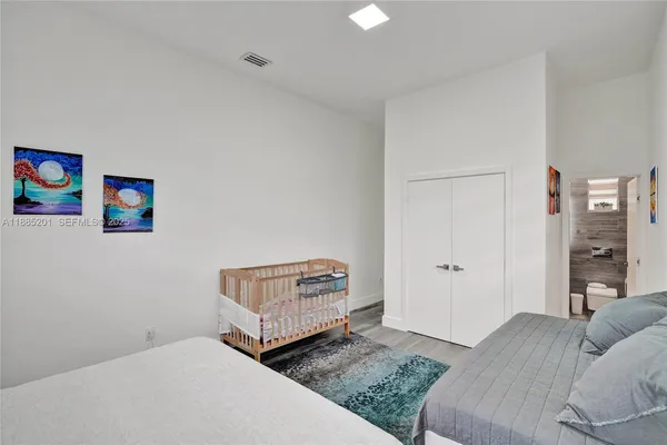 a view of a dinning table and chairs in the patio