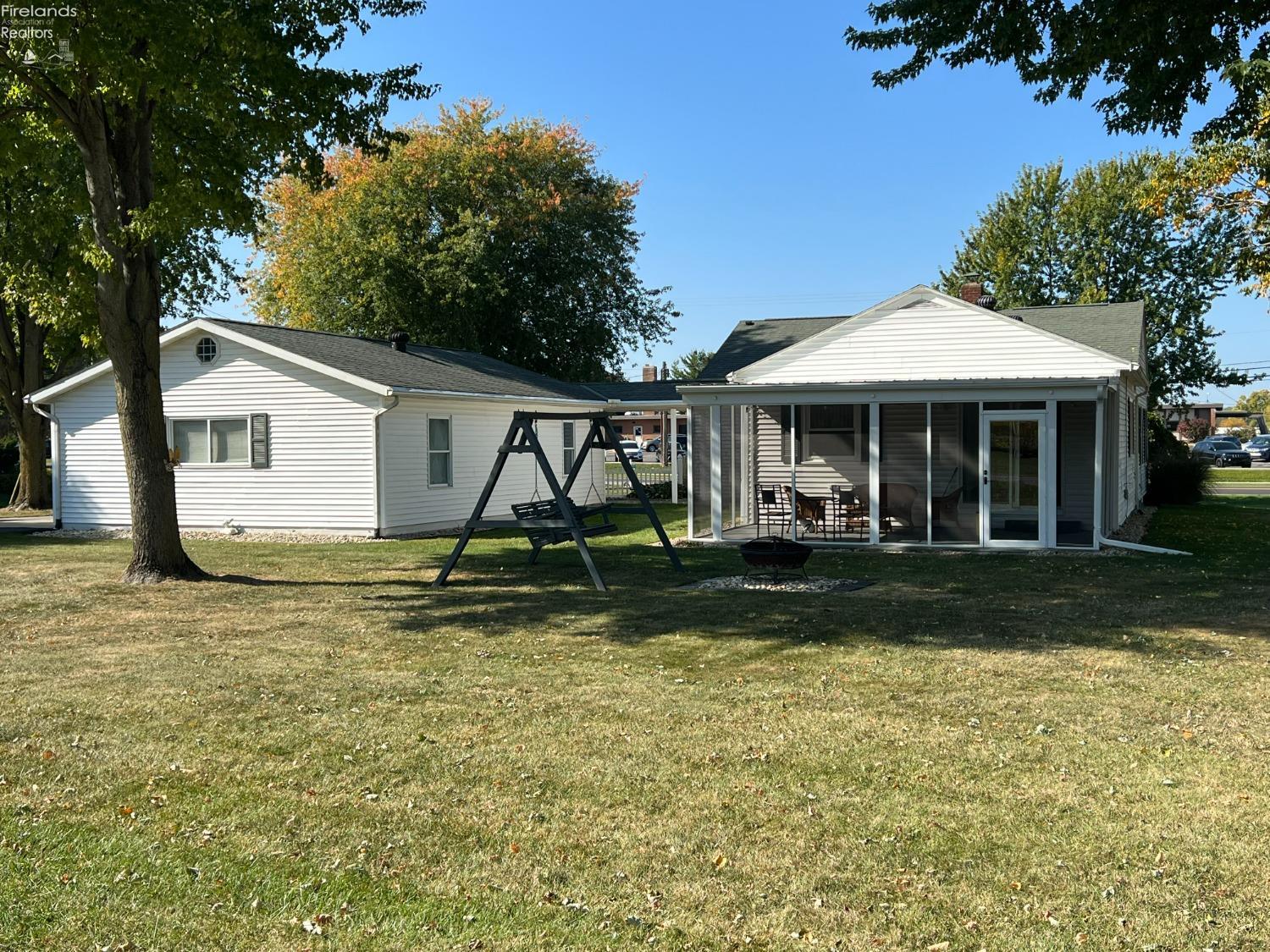 1306 East Strub Road Sandusky, OH 44870 - Photo 5 of 17 Gallery Image 5