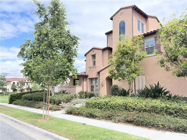 $1,299,000 | 65 Finch, Lake Forest, CA 92630