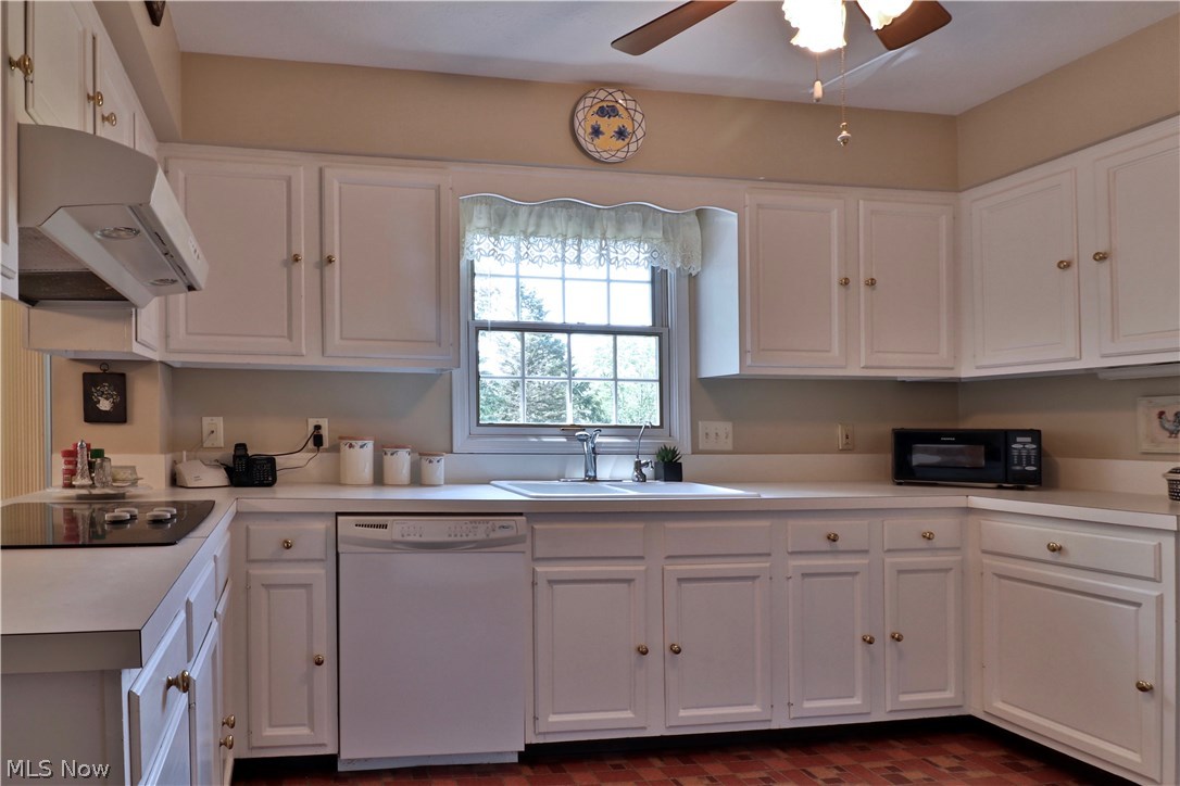 3246 Sourek Road Akron, OH 44333 - Photo 13 of 34 Gallery Image 13