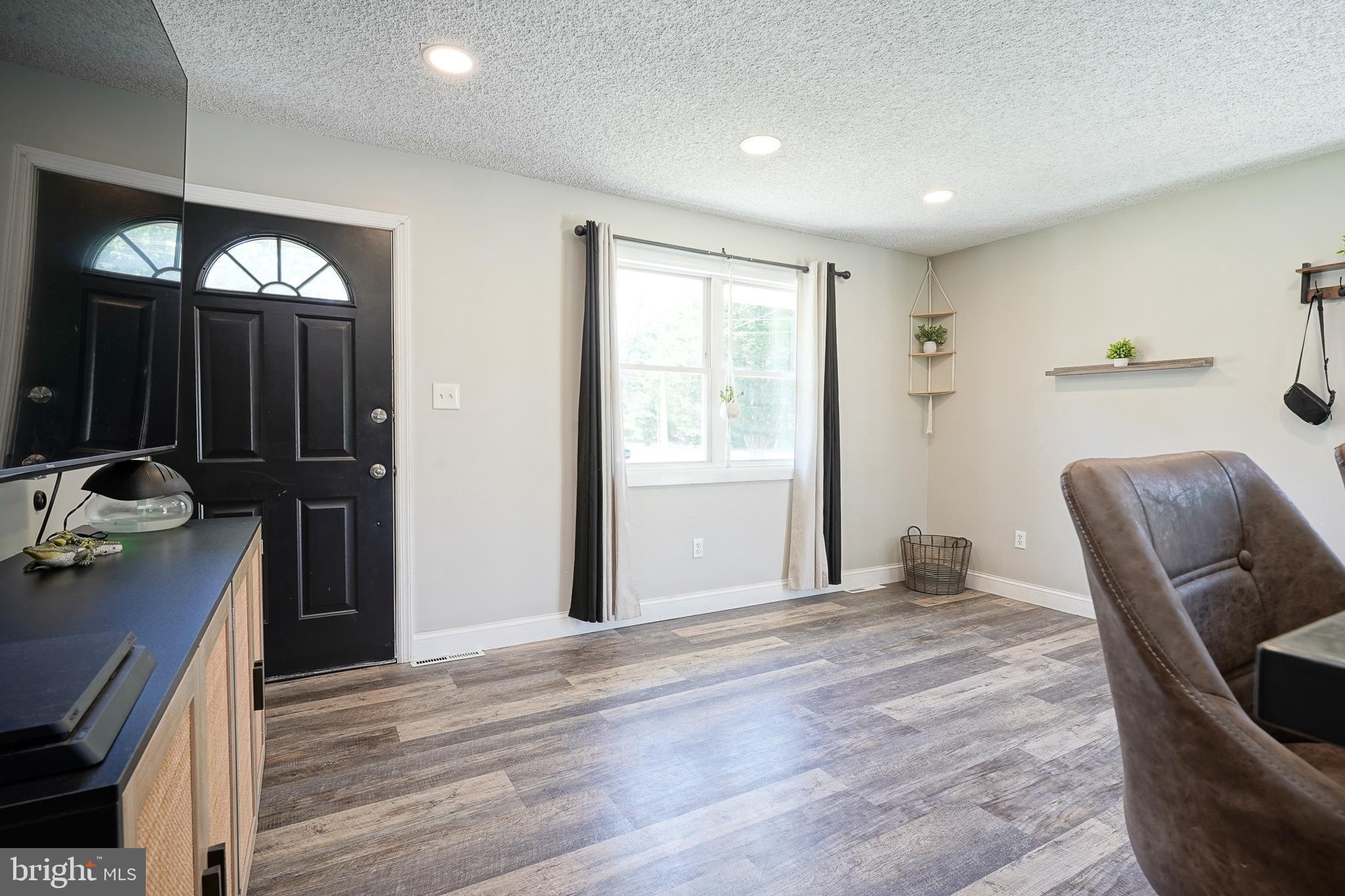 377 North Tuckahoe Road Williamstown, NJ 08094 - Photo 14 of 40