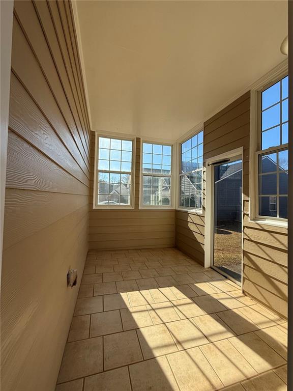 1009 South Creek Drive Villa Rica, GA 30180 - Photo 36 of 61 a view of an empty room and window