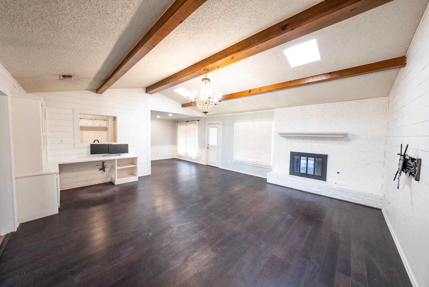 3214 94th Street Lubbock, TX 79423 - Photo 2 of 19 DSC00864