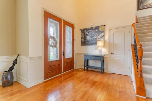 $979,900 | 6177 Pembrooke Drive, Newburgh, IN 47630