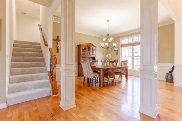 $979,900 | 6177 Pembrooke Drive, Newburgh, IN 47630