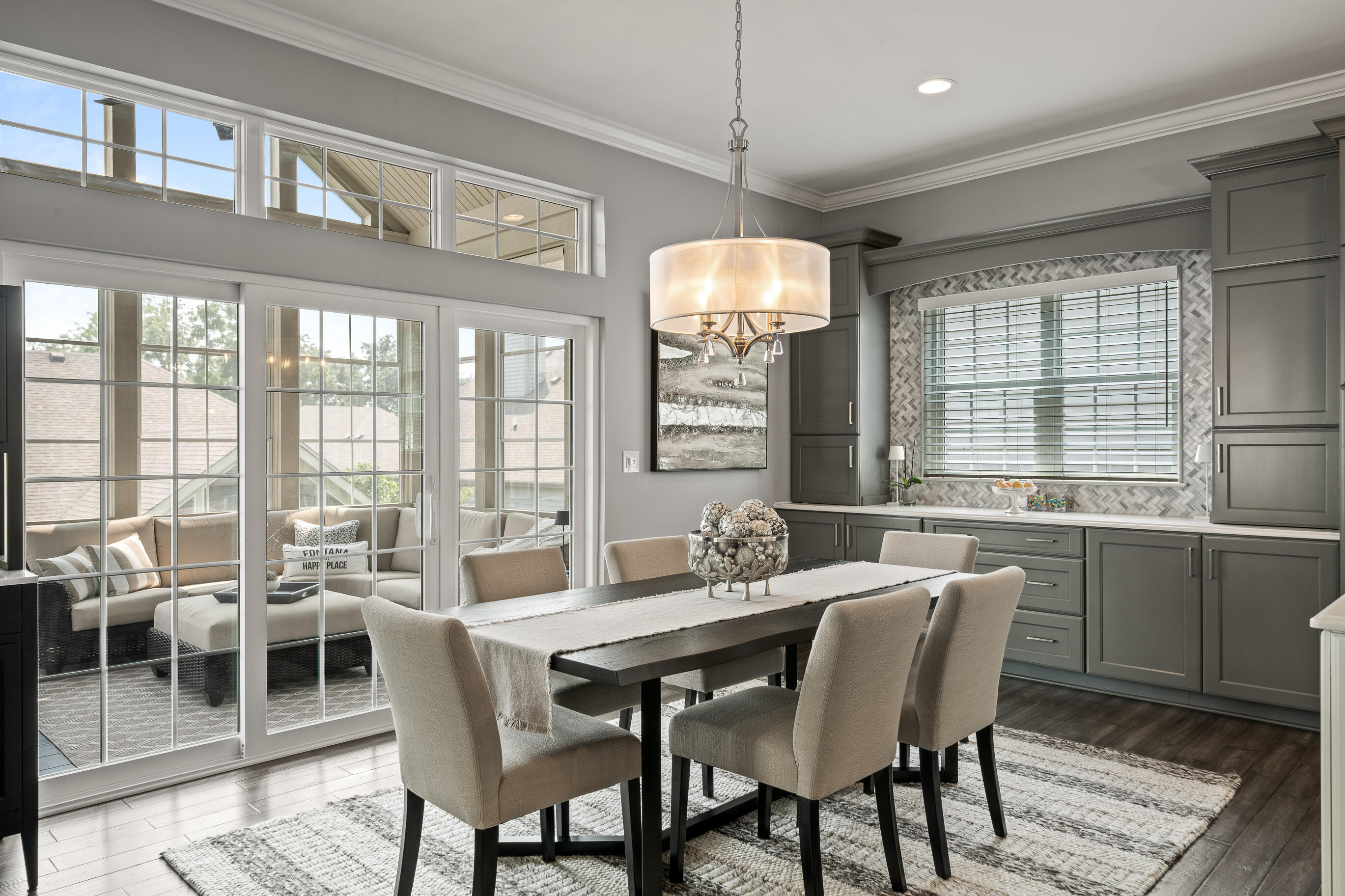 151 Lake Vista Circle, Unit 51 Fontana, WI 53125 - Photo 9 of 80 Dining area