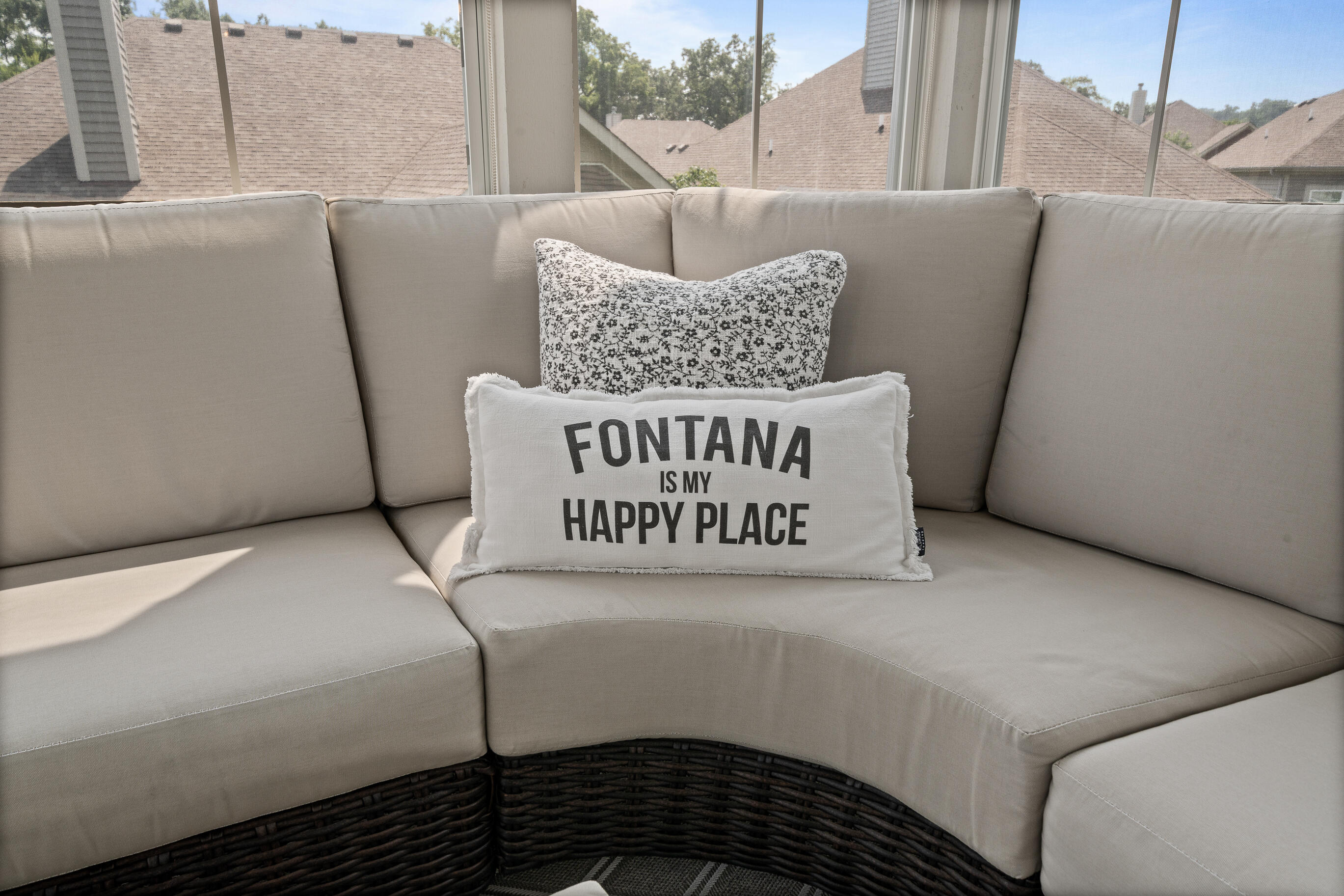 151 Lake Vista Circle, Unit 51 Fontana, WI 53125 - Photo 11 of 80 Fontana Living!