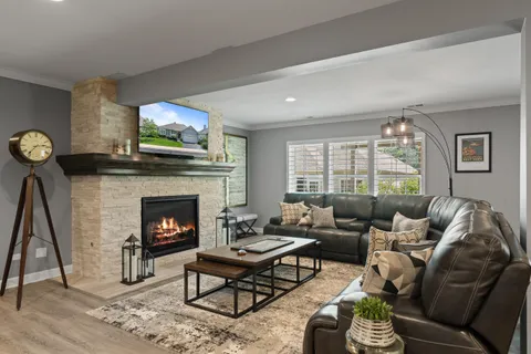 $1,298,000 | 151 Lake Vista Circle, Unit 51, Fontana, WI 53125