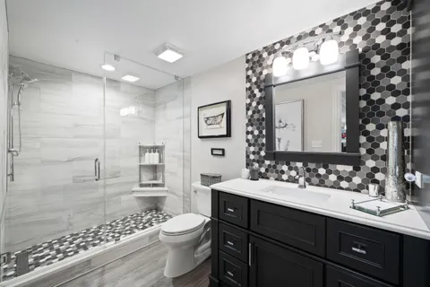 $1,298,000 | 151 Lake Vista Circle, Unit 51, Fontana, WI 53125