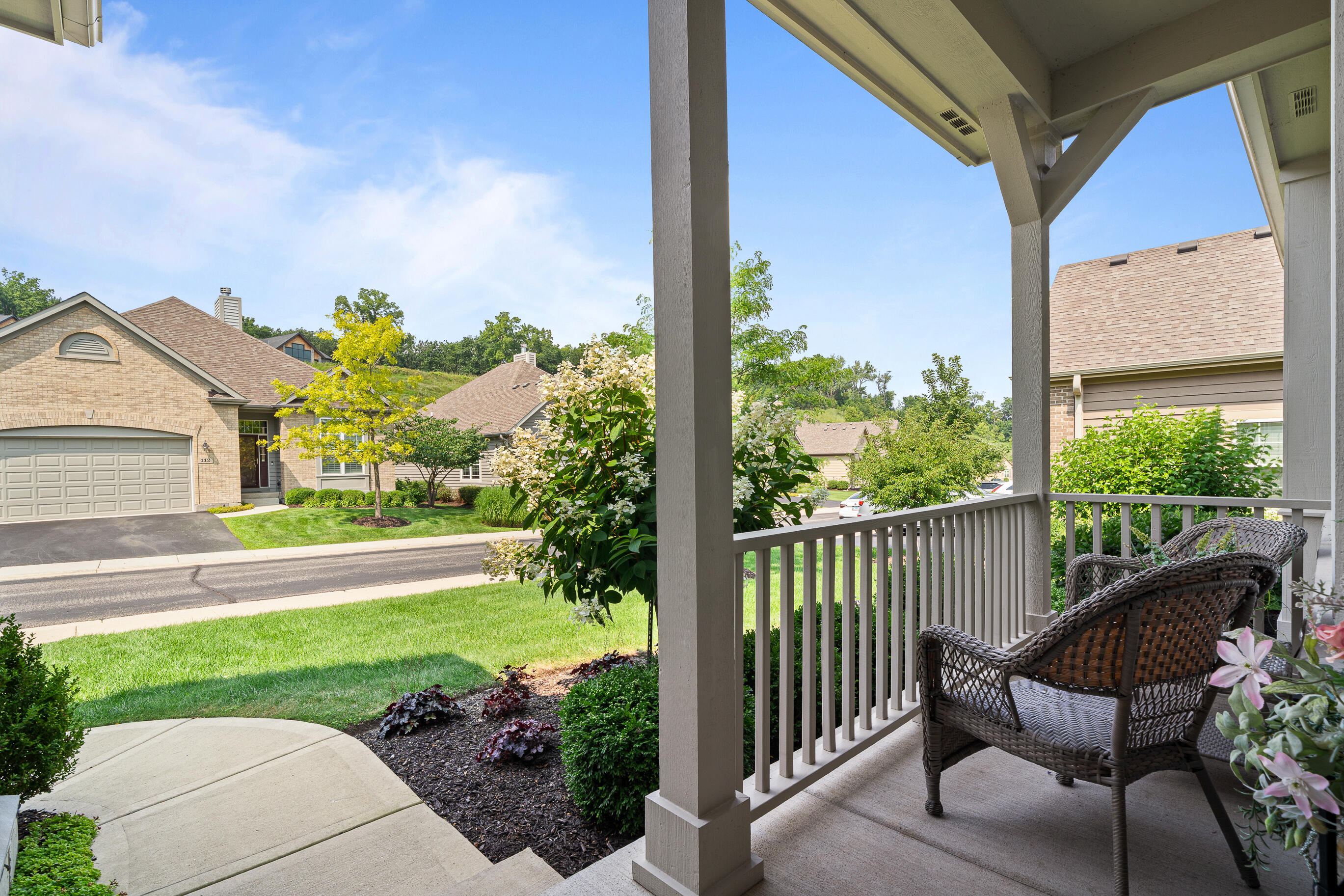 151 Lake Vista Circle, Unit 51 Fontana, WI 53125 - Photo 26 of 80 Front porch