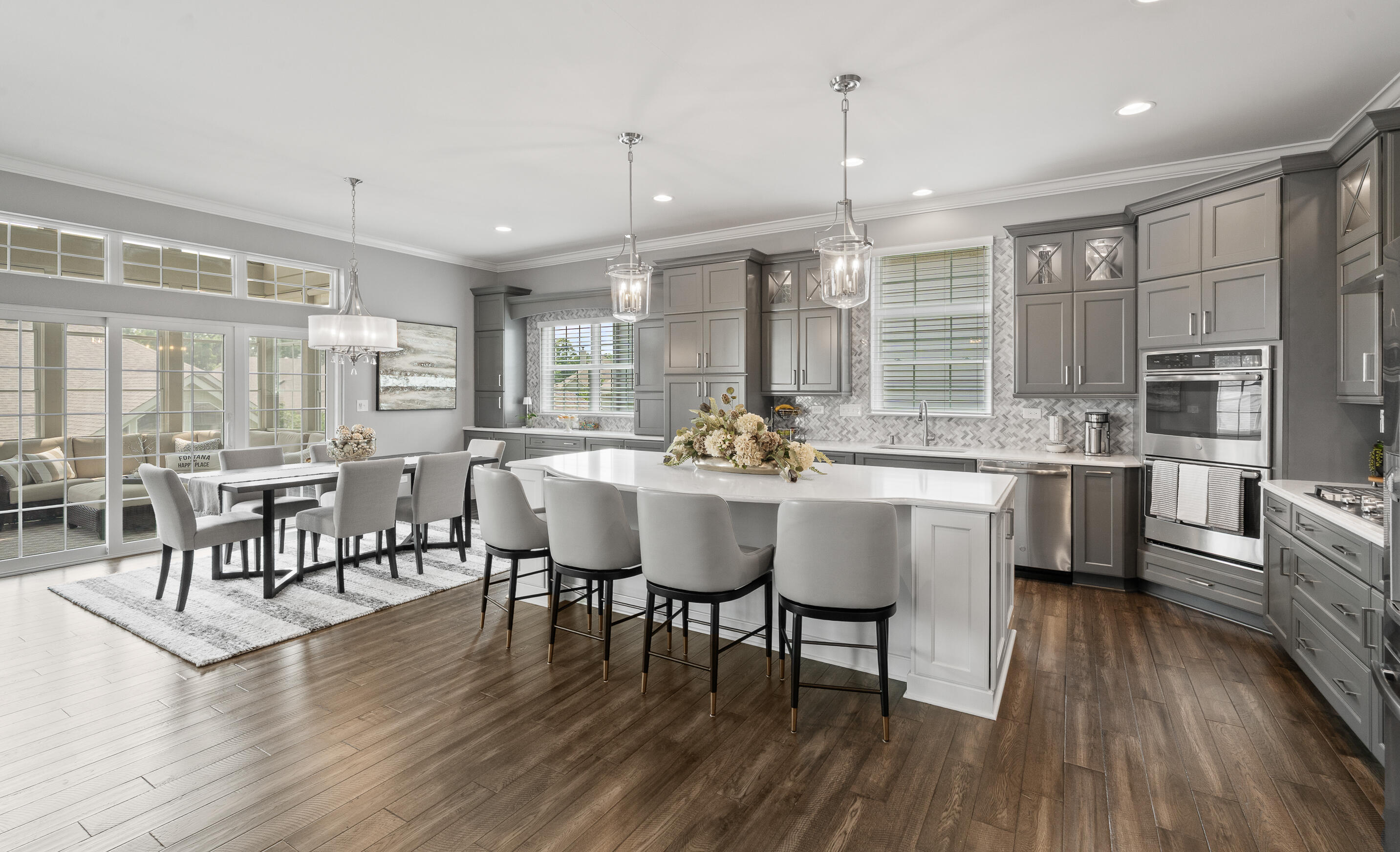 151 Lake Vista Circle, Unit 51 Fontana, WI 53125 - Photo 33 of 80 Kitchen and dining area