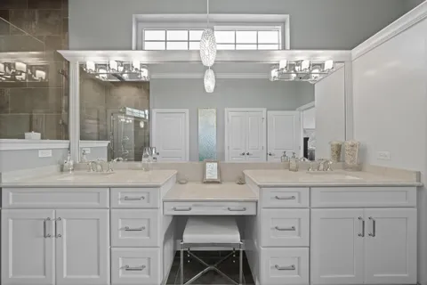 $1,298,000 | 151 Lake Vista Circle, Unit 51, Fontana, WI 53125