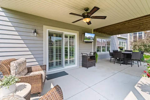 $1,298,000 | 151 Lake Vista Circle, Unit 51, Fontana, WI 53125