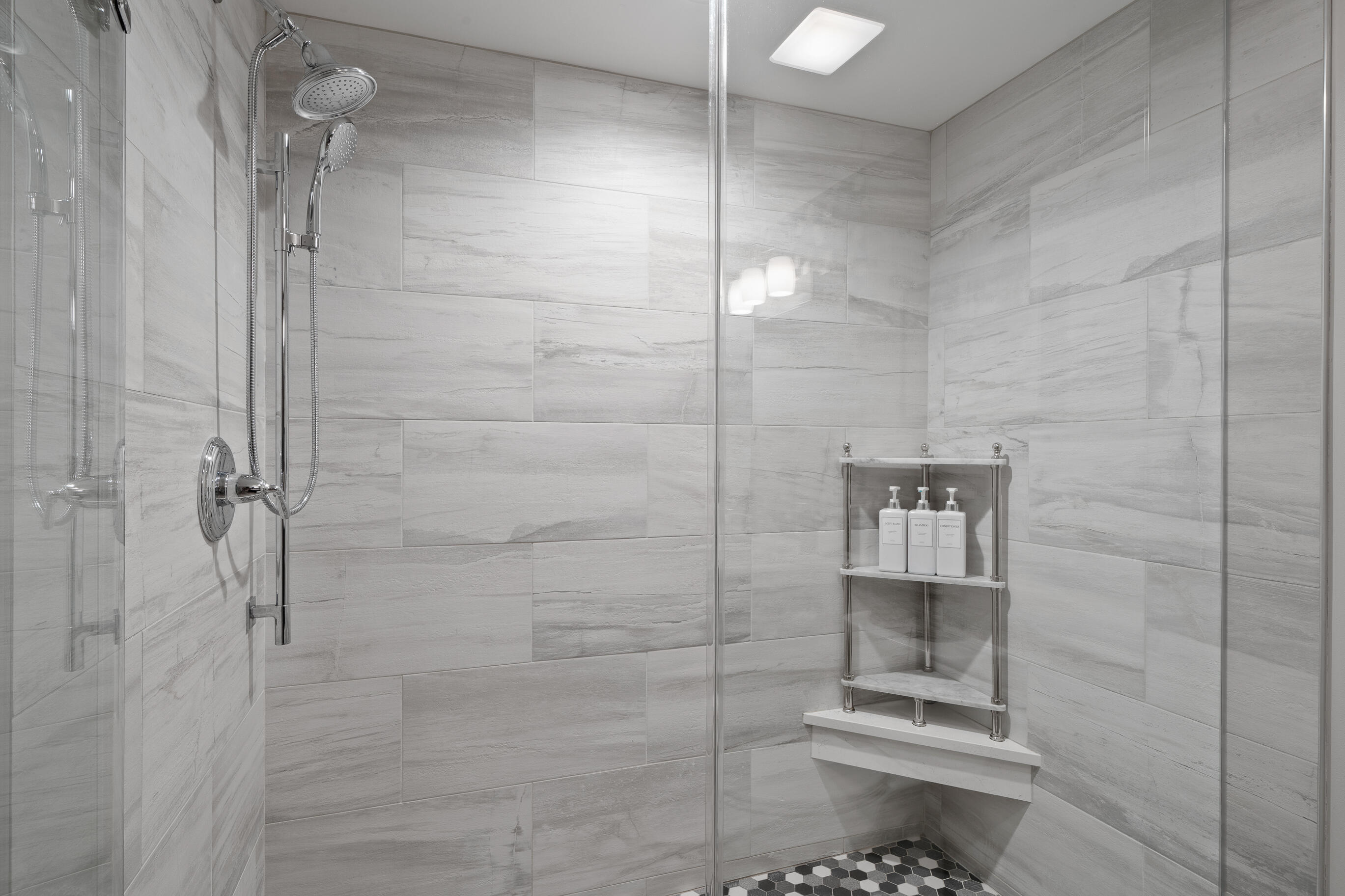 151 Lake Vista Circle, Unit 51 Fontana, WI 53125 - Photo 70 of 80 Bath 3