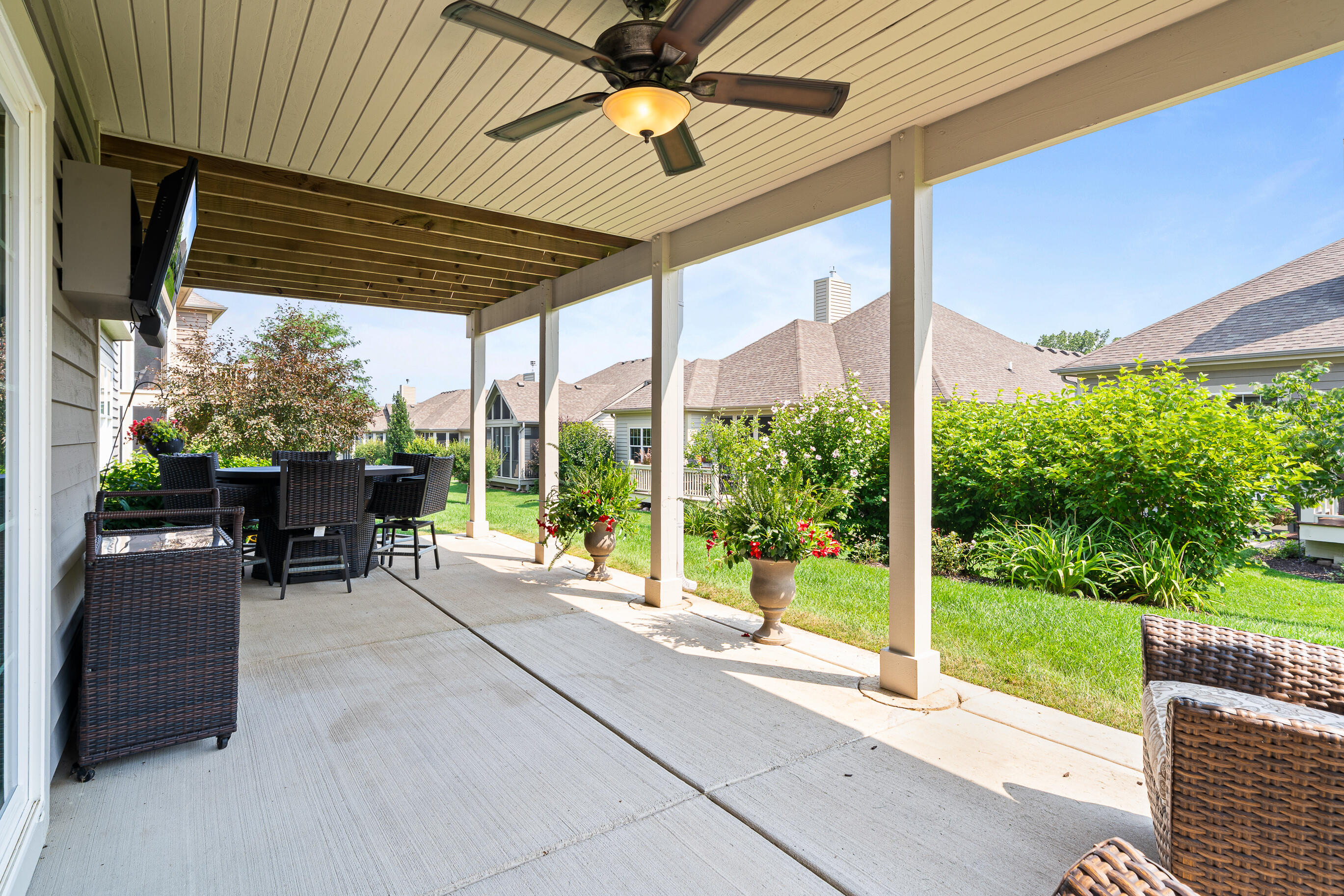 151 Lake Vista Circle, Unit 51 Fontana, WI 53125 - Photo 72 of 80 Patio w/finished ceiling