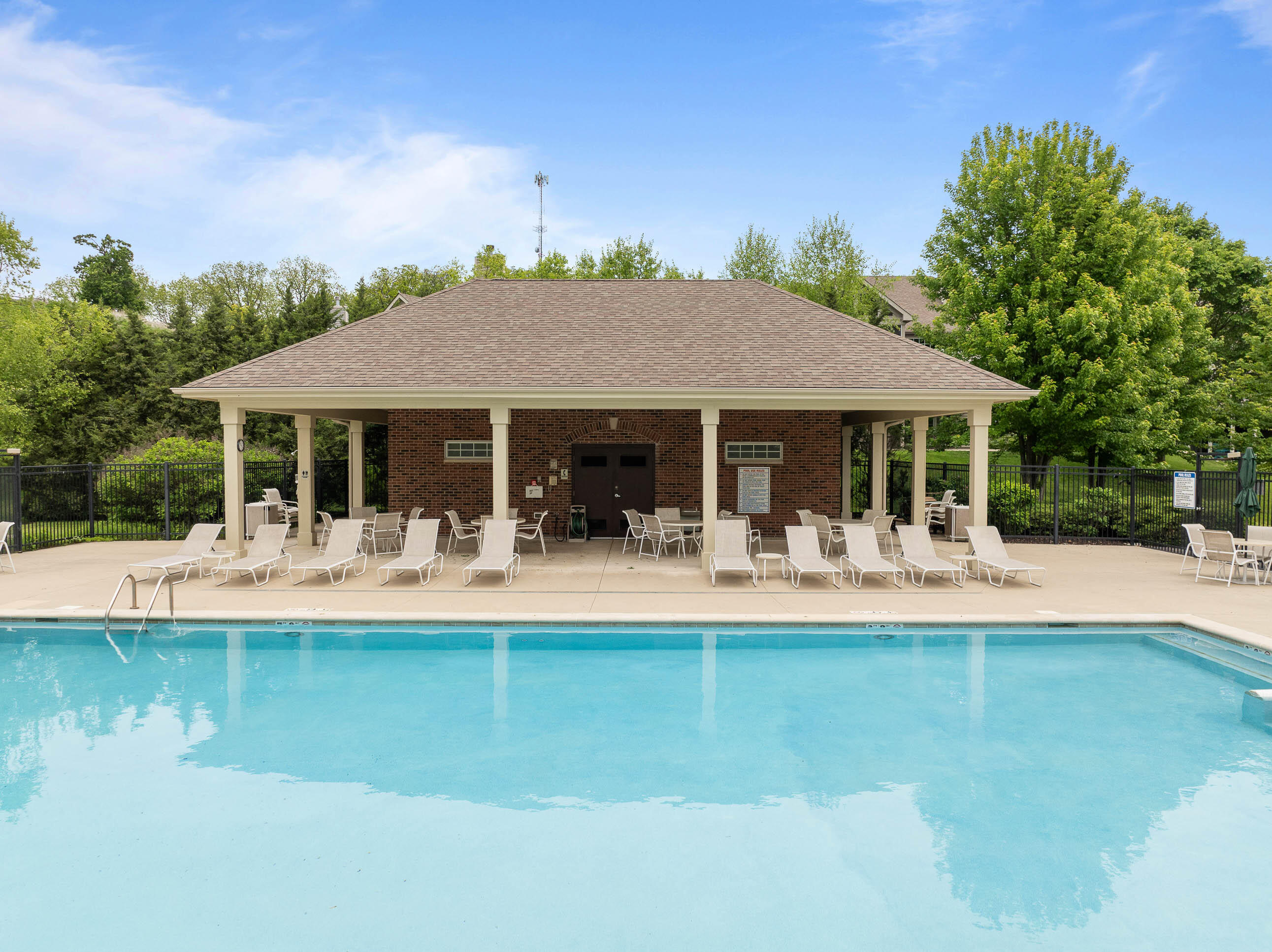 151 Lake Vista Circle, Unit 51 Fontana, WI 53125 - Photo 78 of 80 Association Pool