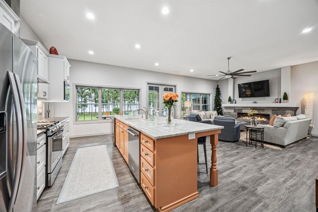 7239 Open Water Point Quinlan, TX 75474 - Photo 12 of 40