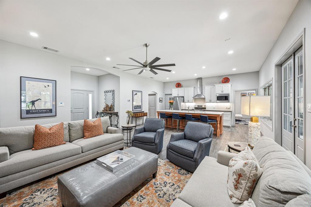 7239 Open Water Point Quinlan, TX 75474 - Photo 8 of 40