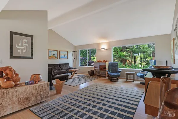$1,779,000 | 626 Gold Ridge Road, Sebastopol, CA 95472