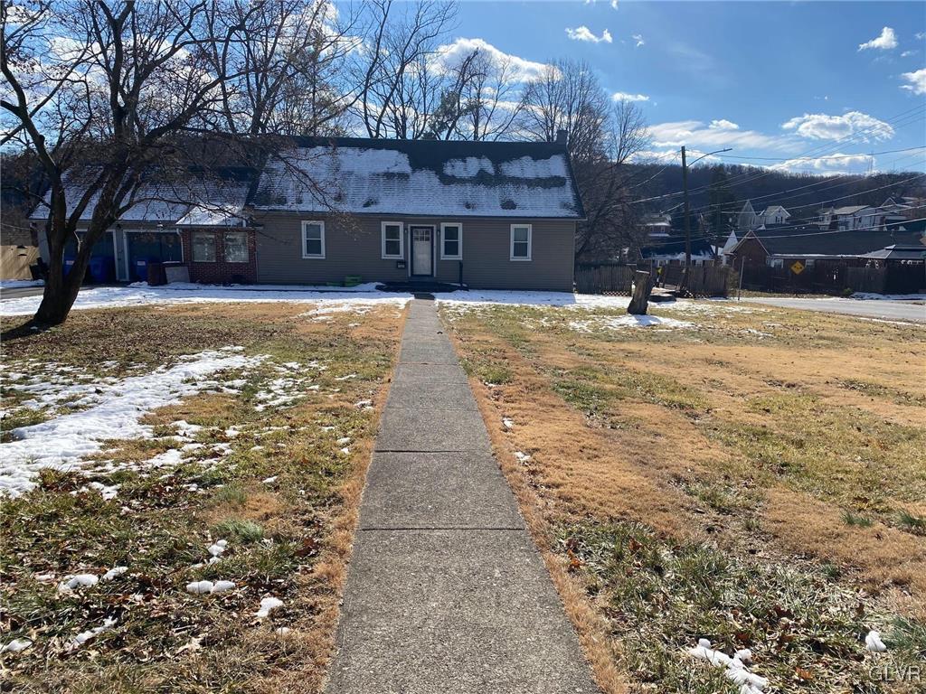 282 13th Avenue Bethlehem, PA 18018 - Photo 2 of 28 a view of a yard with a large tree