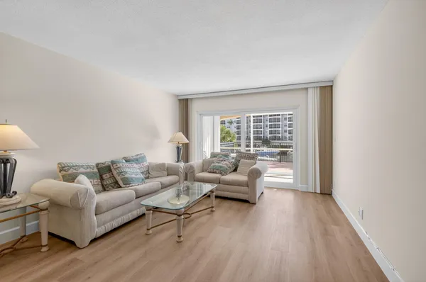 $2,600 | 2871 North Ocean Boulevard, Unit V143, Boca Raton, FL 33431