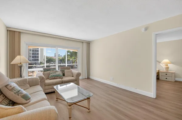 $2,600 | 2871 North Ocean Boulevard, Unit V143, Boca Raton, FL 33431