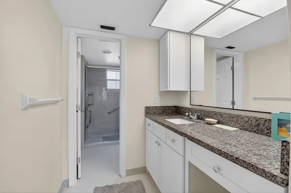 $2,600 | 2871 North Ocean Boulevard, Unit V143, Boca Raton, FL 33431