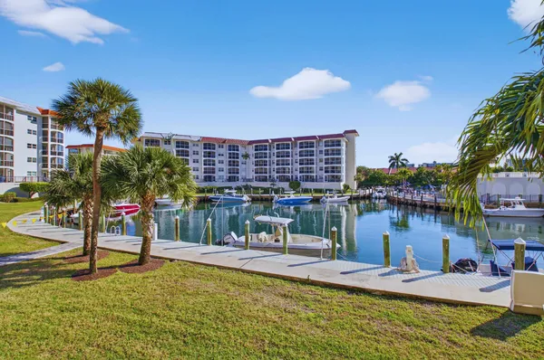 $2,600 | 2871 North Ocean Boulevard, Unit V143, Boca Raton, FL 33431