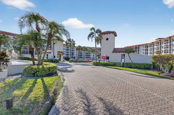 $2,600 | 2871 North Ocean Boulevard, Unit V143, Boca Raton, FL 33431