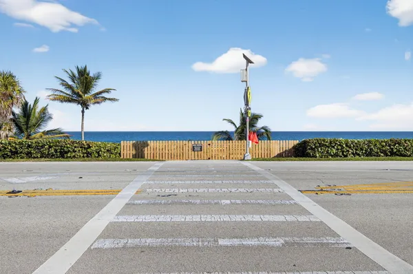 $2,600 | 2871 North Ocean Boulevard, Unit V143, Boca Raton, FL 33431