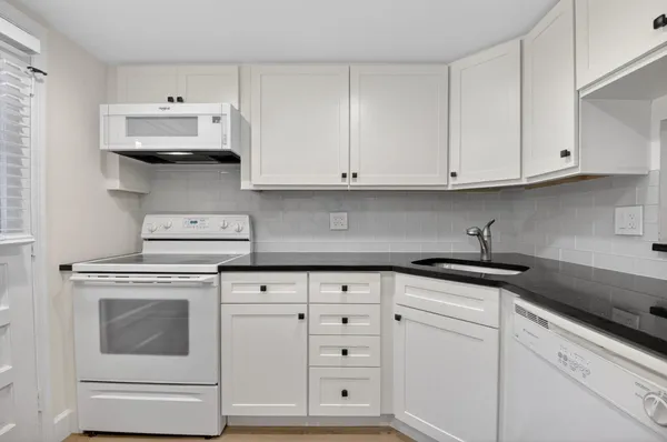 $2,600 | 2871 North Ocean Boulevard, Unit V143, Boca Raton, FL 33431