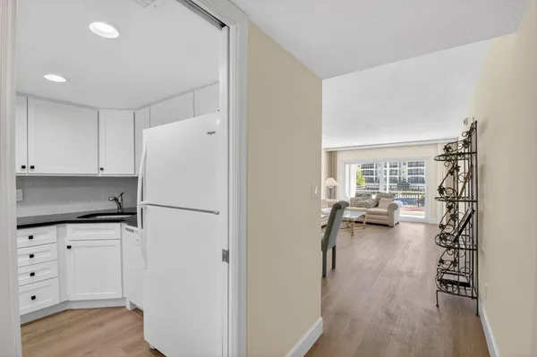 $2,600 | 2871 North Ocean Boulevard, Unit V143, Boca Raton, FL 33431