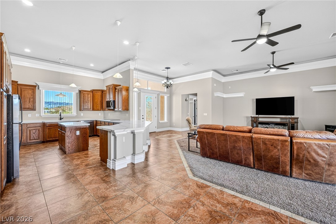 4320 Tiger Road Pahrump, NV 89048 - Photo 7 of 58