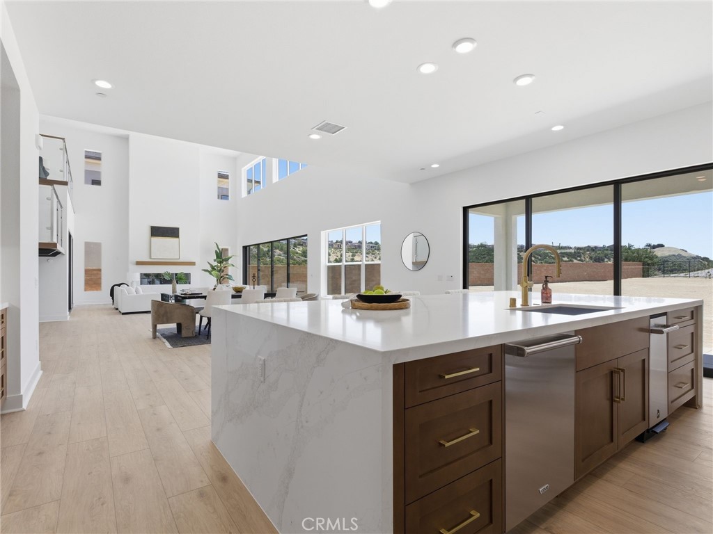 12010 Northstar Lane Porter Ranch, CA 91326 - Photo 11 of 49 Kitchen: Fernwood - The Ridge Collection at Bella Vista - Photo of another Fernwood - Not actual home for sale - Homesite 79 is still under construction