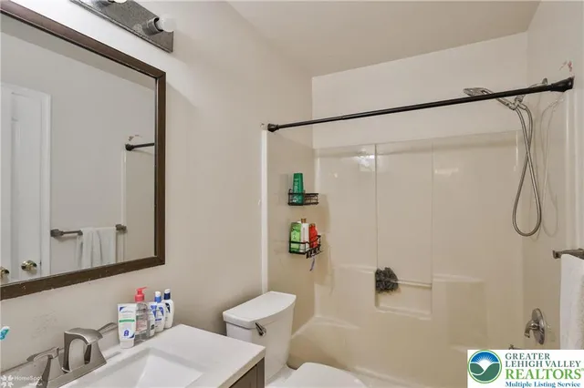 $3,000 | 204 Ridings Circle, Macungie, PA 18062