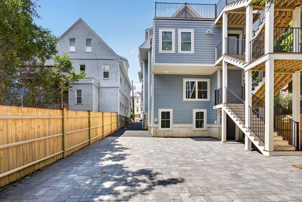 131 Hudson Street, Unit 1 Somerville, MA 02144 - Photo 31 of 41