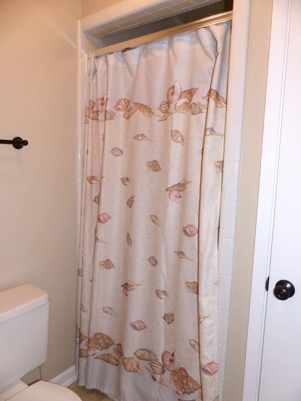 5895 Adelyn Road Pensacola, FL 32504 - Photo 14 of 24 Shower